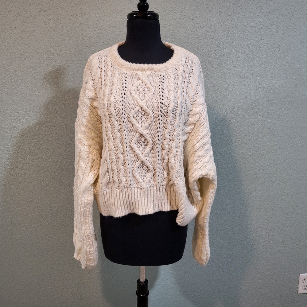 Dazy Cream Cable Knit Sweater
